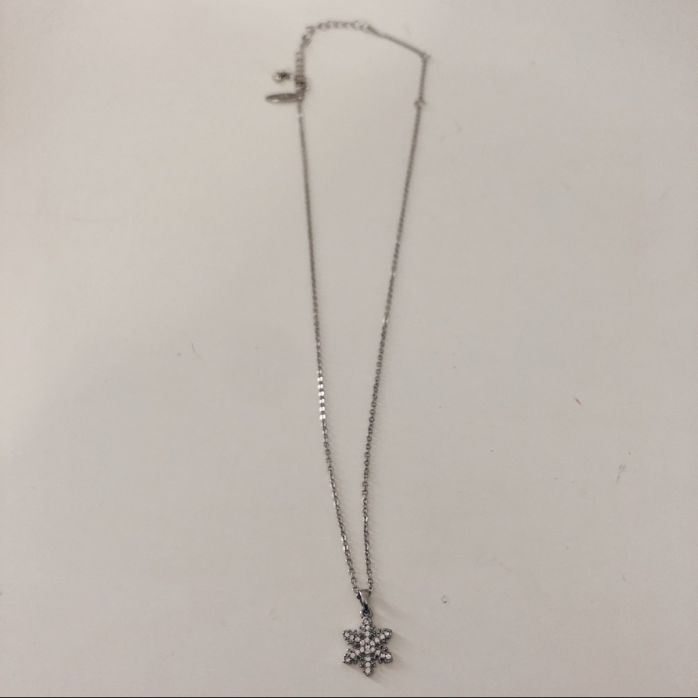 NY&C Snowflake Necklace